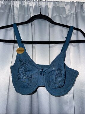 Wacoal Teal Lace Underwire Bra with Bow Accent